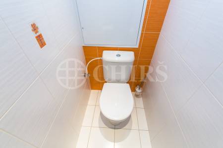 Pronájem bytu 2+kk s lodžií, OV, 40m2, ul. Bítovská 1212/10, Praha 4 - Michle