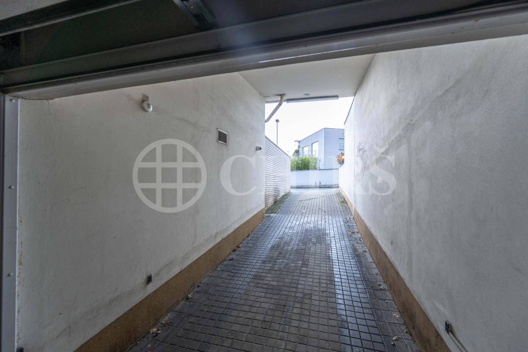 Prodej garáže, OV, 18m2, ul. Klausova 2551/13, Praha 5 - Stodůlky