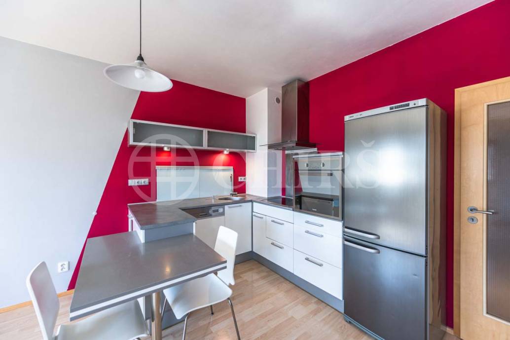 Prodej bytu 2+kk s balkonem, OV, 54m2, ul. Eberlova 1465/4, Praha 5 - Stodůlky