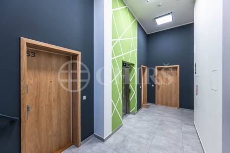 Pronájem bytu 3+kk, 77m² s předzahrádkou, sklepem a garážovým stáním, OV, ul. Bělohlávkova 3158/6, Praha 5 - Stodůlky