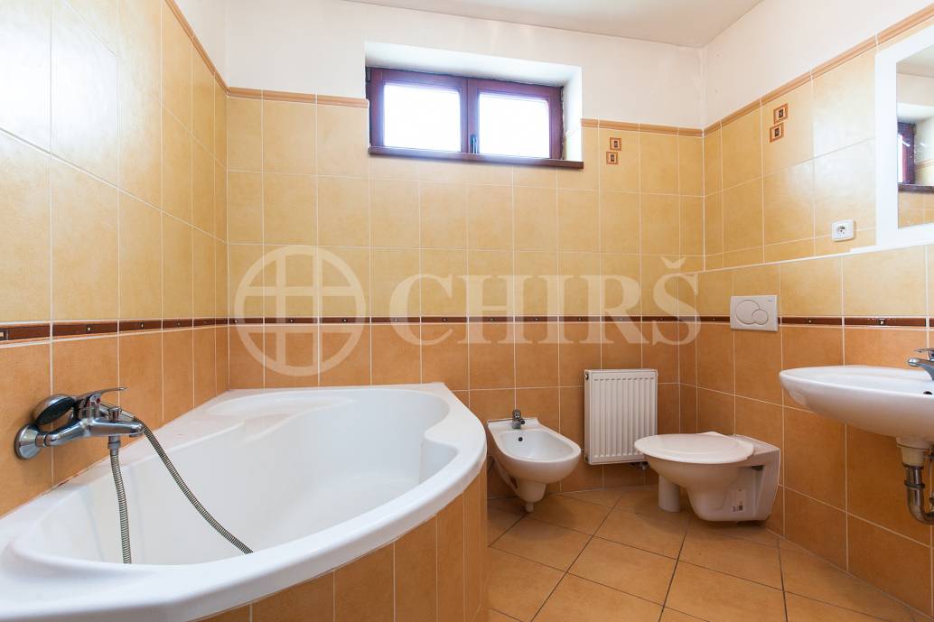 Prodej bytu 2+1/B, OV, 73m2, ul. U Kloubových domů 330, Praha 9 - Vysočany