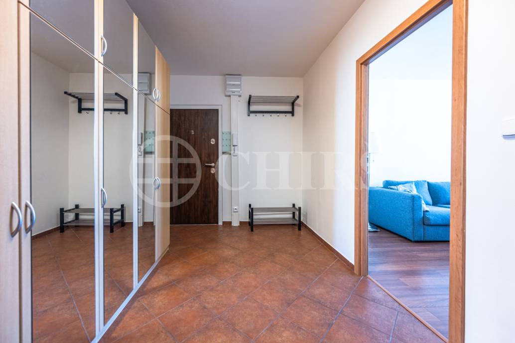 Pronájem bytu 1+1 s lodžií, OV, 52,7 m2, ul. Na Chobotě 1344/4, Praha 6 - Řepy 
