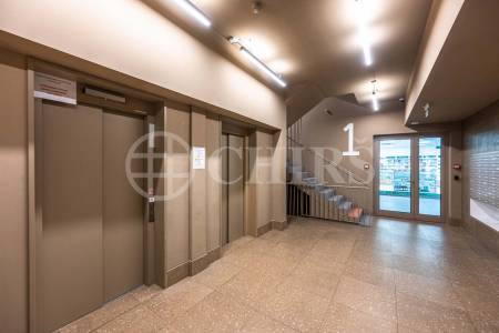 Pronájem bytu 1+kk s balkonem, OV, 42m2, ul. V Háji 1633/12, Praha 7 - Holešovice
