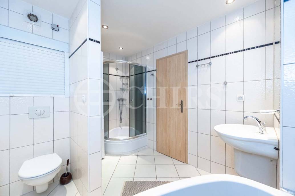 Prodej bytu 2+1, OV, 73m2, ul. Nábřeží Jana Palacha 1026/22, Karlovy Vary