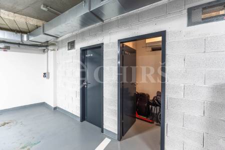 Prodej bytu 3+kk, 77m² s předzahrádkou, sklepem a garážovým stáním, OV, ul. Bělohlávkova 3158/6, Praha 5 - Stodůlky