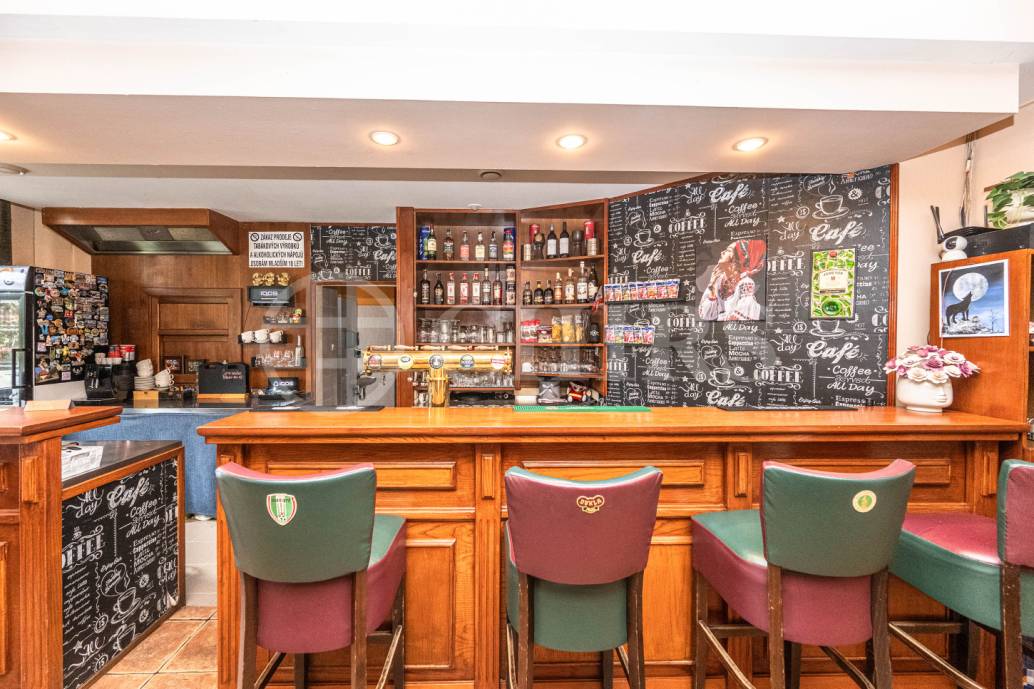 Pronájem restaurace, OV, 123 m2, ul. Běhounkova, Praha 13 - Stodůlky.