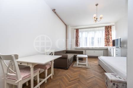 Pronájem bytu 1+kk, OV, cca 33m2, ul. Bělohorská 1427/100, Praha 6 - Břevnov