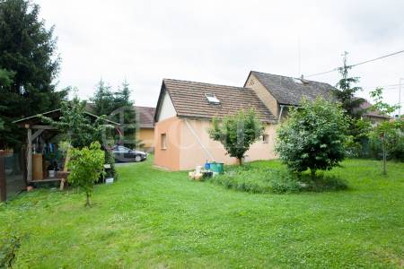 Prodej RD 5+2 kk, cca 110 m2, pozemek 933 m2, obec Železná (Beroun)