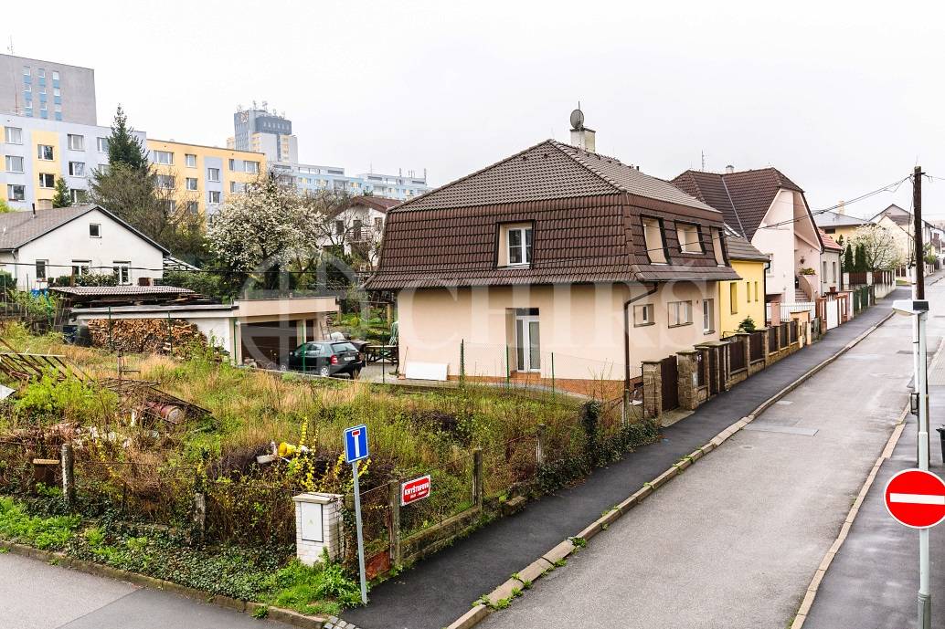 Prodej rodinného domu 5+kk, OV, 140m2, ul. Wagnerova 173/6, Praha 4 - Háje