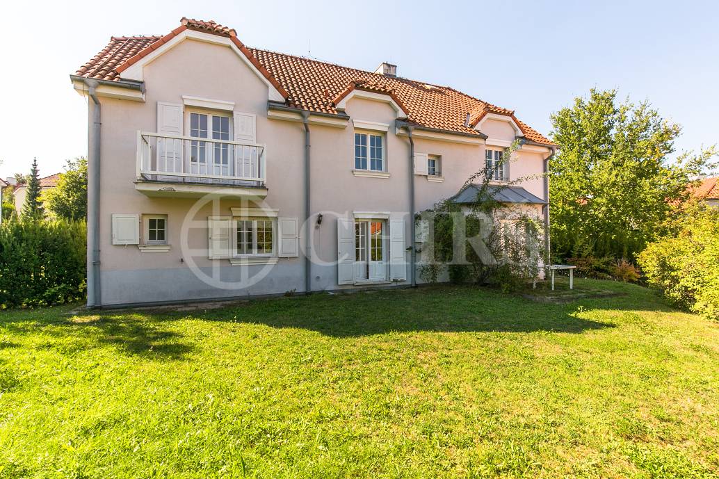 Prodej RD, 6+1/B/2xG, OV, cca 220m2, ul. Na Malé Šárce 769/26, Praha 6 - Nebušice