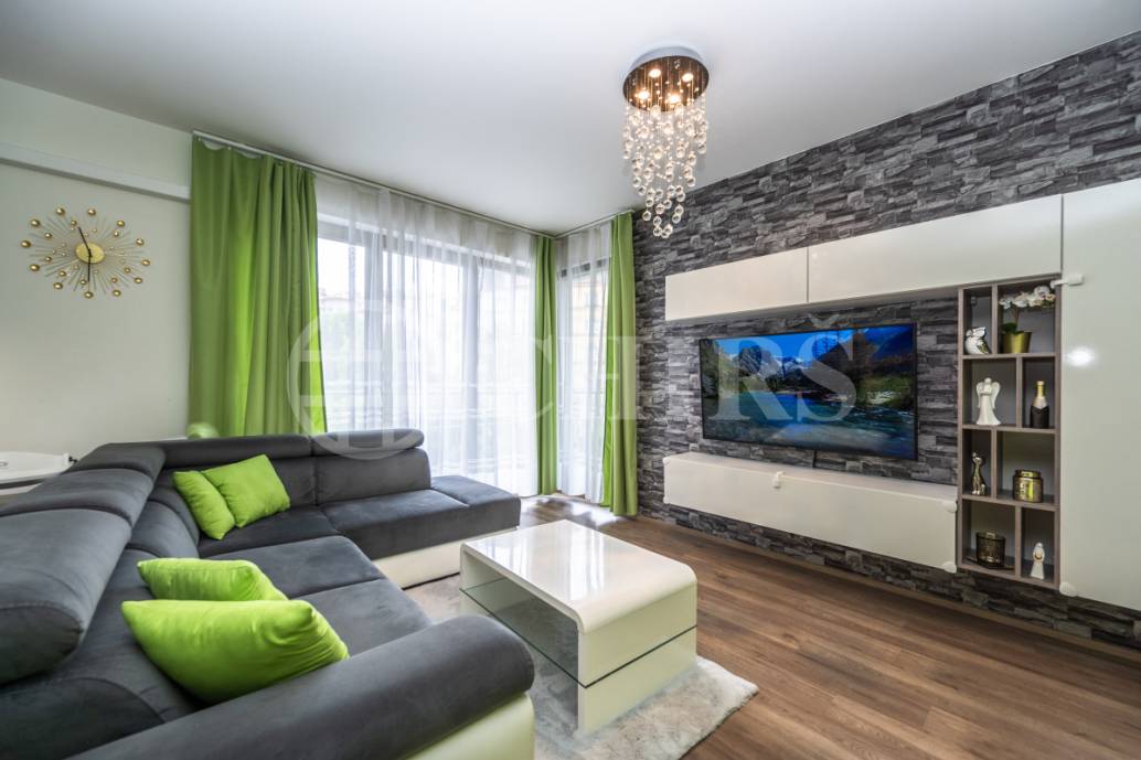 Prodej bytu 3+kk/L, sklep, garáž, OV, cca 100m2 vč. lodžie a sklepa, ul. Sokolovská 1019/312a, P-9