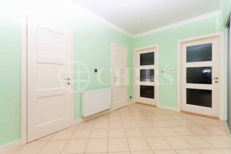 Prodej bytu 3+1 s balkonem a lodžií, OV, 105m2, ul. Mydlařka 164/9, Praha 6  - Dejvice