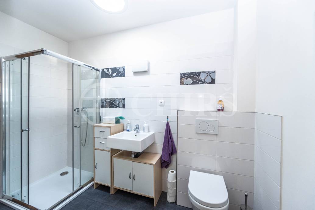 Pronájem kanceláře, OV, 20m2, ul. Armády 2793/26, Praha 5 - Stodůlky