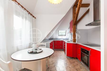 Prodej vily, OV, 233m2, ul. V Dolích 308, Praha západ – Černošice