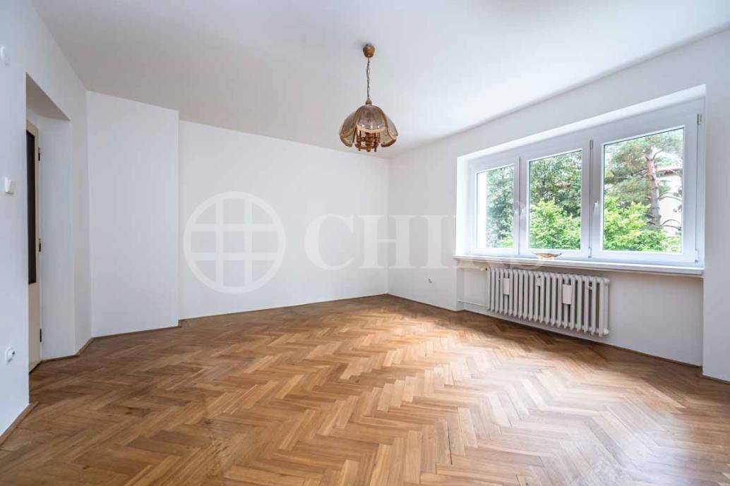 Prodej bytu 3+1 s balkonem, OV, 70m2, ul. Medinská 494, Praha - 9 Klánovice