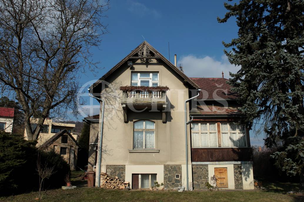 Prodej rodinného domu 6+1, 300m2, ul. Vrážská 118, Černošice