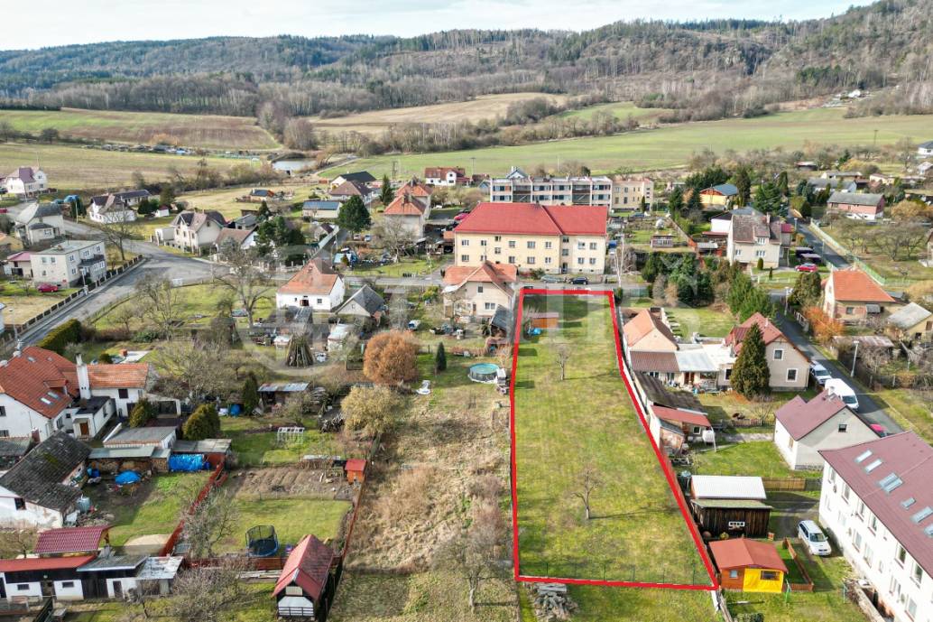 Prodej zasíťovaného stavebního pozemku, OV, 1542m2, obec Blatno u Podbořan, okr. Louny