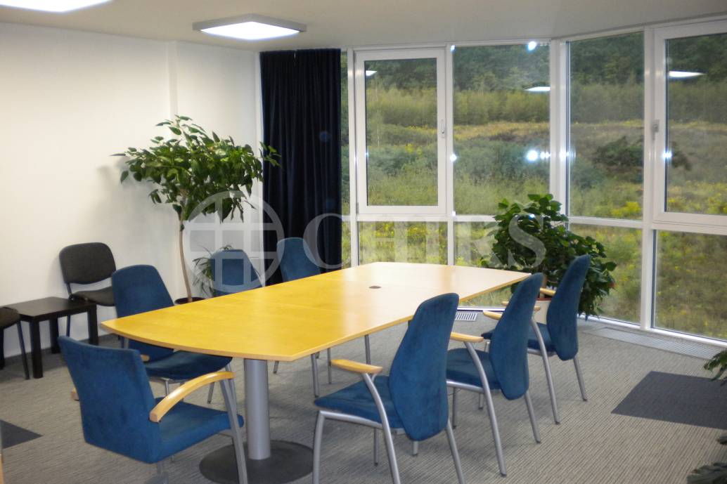 Pronájem  3 kanceláří, OV, 2x30m2+1x15m2, ul. Do Koutu 2073/1a, P-4 Komořany