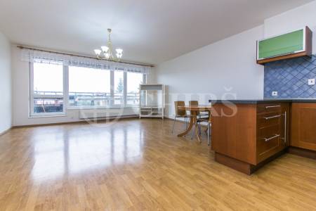 Prodej bytu 3+kk s terasou a garážovým stáním, OV, 84m2, ul. Harmonická 1384/11, Praha 5 - Stodůlky