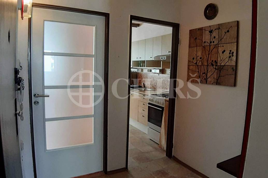 Pronájem bytu 3+1 s lodžií, OV, 74m2, ul. Španielova 1305/68, Praha 6 - Řepy