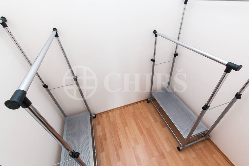 Prodej řadového rodinného domu 4+kk/B/G/Z, OV, ul. Dělená 981/30, Praha 5 - Řeporyje 