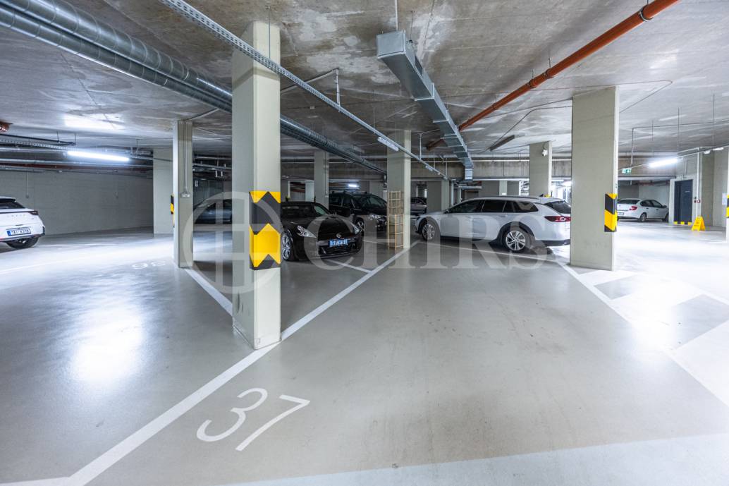 Pronájem bytu 3+kk s balkonem, sklepem a garážovým stáním, OV, 101m2, ul. Mukařovského 3121/4, Praha 5 - Stodůlky