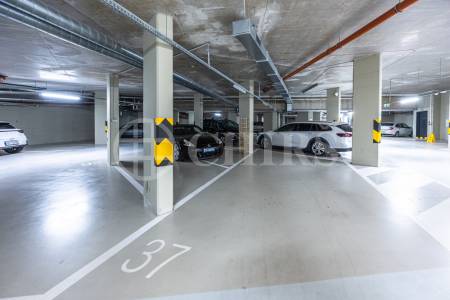Pronájem bytu 3+kk s balkonem, sklepem a garážovým stáním, OV, 101m2, ul. Mukařovského 3121/4, Praha 5 - Stodůlky