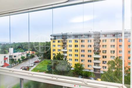 Prodej bytu 3+1/L, DV, 66m2, ul. Šatrova 663,  Praha 4 Kamýk