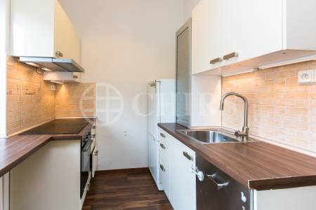 Pronájem bytu 2+kk, OV, 45 m2, ul. Šestidomí 987/4, Praha 6 - Bubeneč