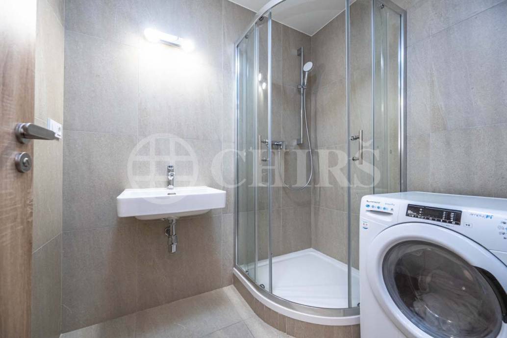 Prodej apartmánu 3+kk s balkonem, OV, 67m2, Apartmány Hrdlička, Slapy
