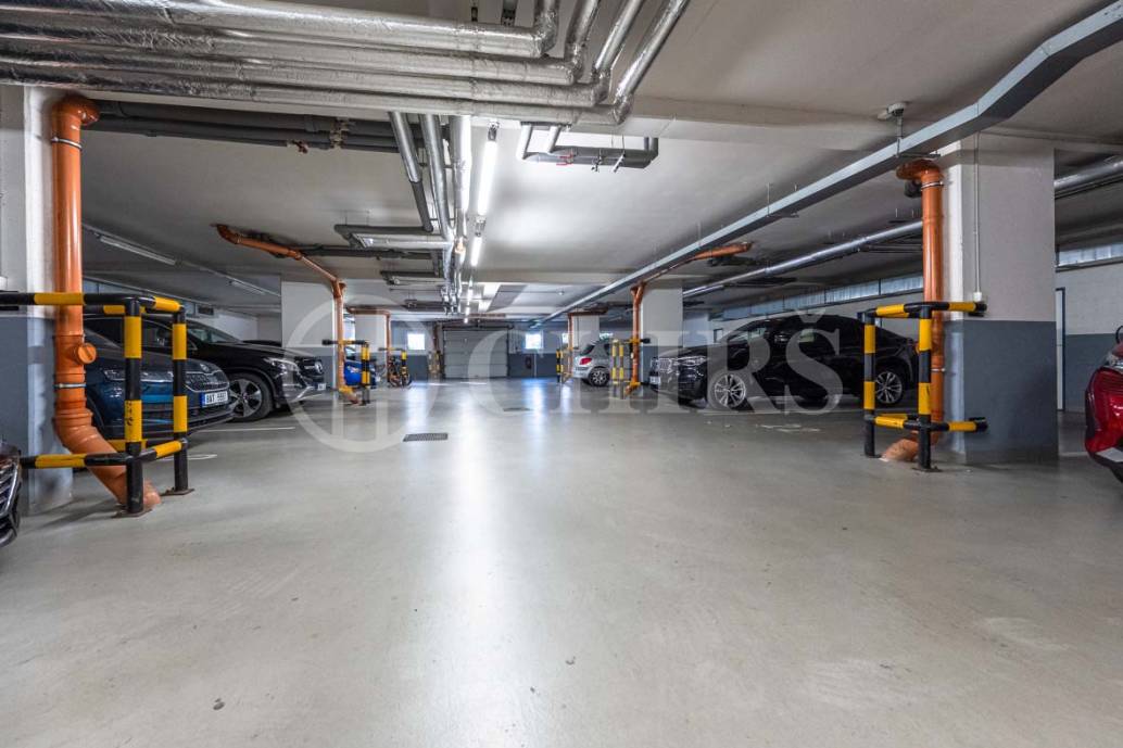 Pronájem bytu 2+kk se dvěma balkony, garážovým stáním a sklepem, OV, 66m2, ul. Wiesenthalova 1034/6, Praha 5 - Řeporyje