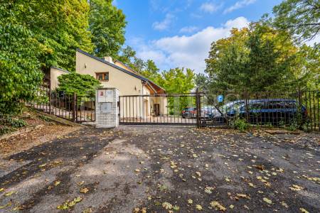 Prodej stavebního pozemku, 1168 m2, ul. Nad Konečnou, Praha 5 - Hlubočepy
