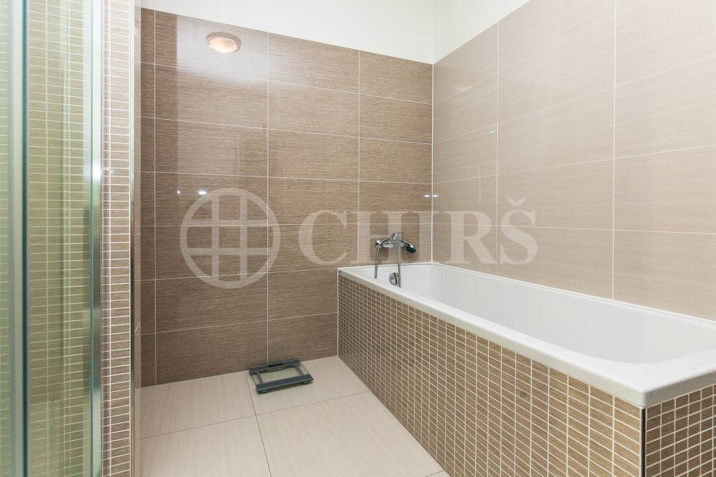 Prodej bytu 3+kk/T/GS, OV, 98m2, ul. Lanžhotská 475/4, Praha 5 - Zličín