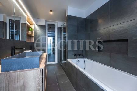 Prodej rodinného domu 4+kk, 119 m2, se zahradou a garáží, ul. Emy Destinové 519, Jinočany