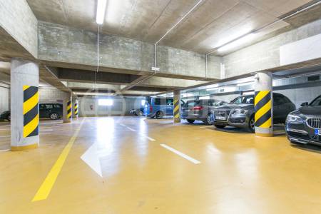 Prodej bytu 3+kk, OV, 121 m2, ul.Devonská 1179/4, Praha 5 - Hlubočepy 