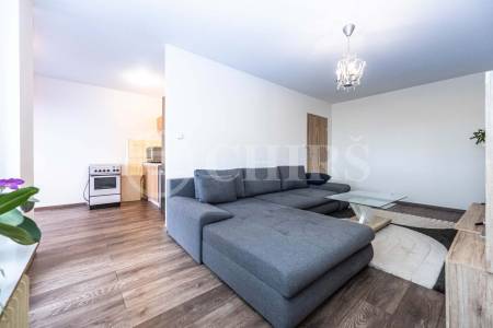 Prodej bytu 2+1 s lodžií, OV, 63m2, ul. Šiškova 1228/9, Praha 8 - Kobylisy