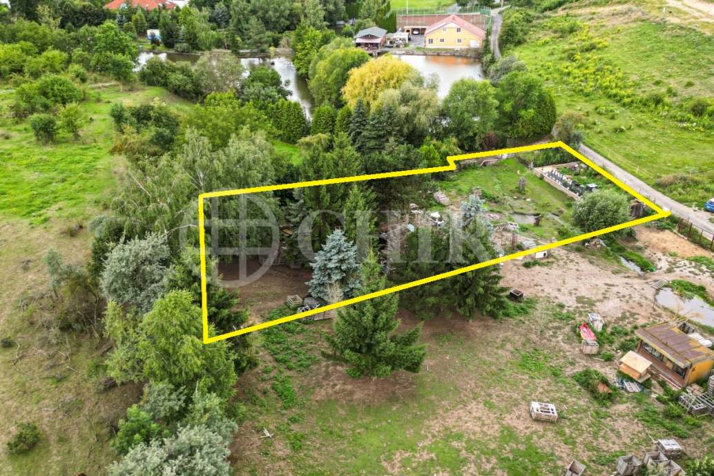Prodej pozemku, OV, 1729m2, obec Hoštice u Vodochod