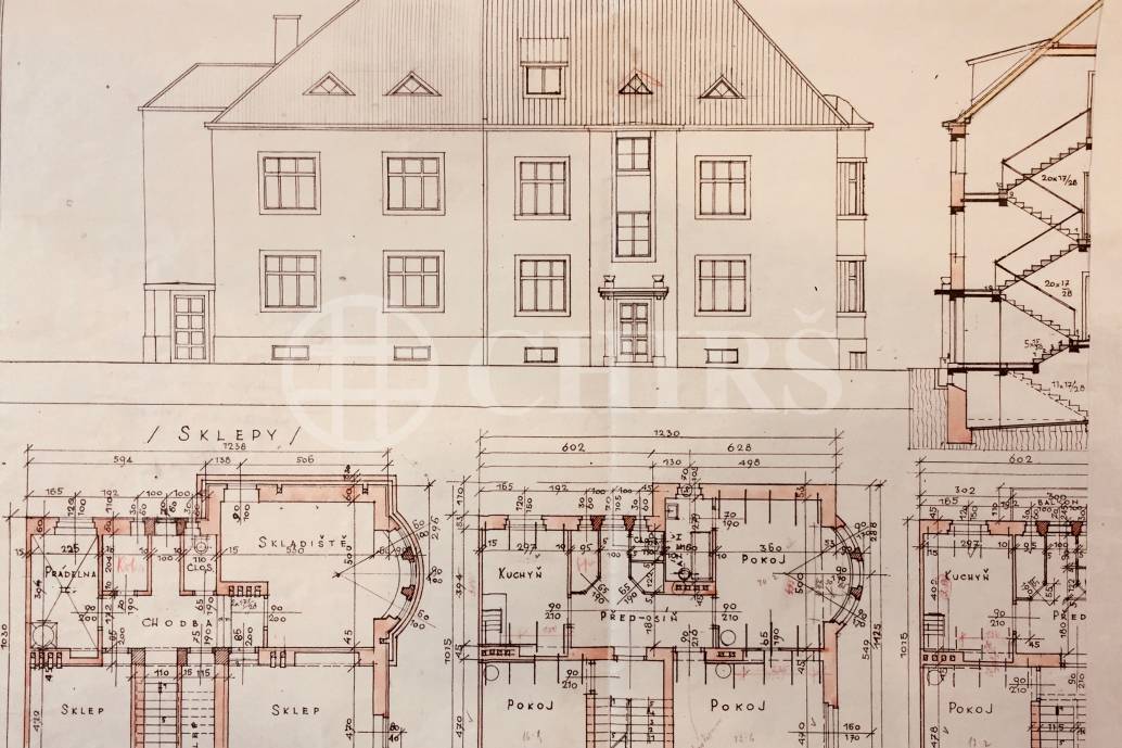 Prodej vilového domu se zahradou, Hanspaulka - Sojkovská ul., Praha 6 - Dejvice